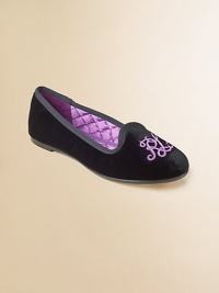 Stylish ballet flats in plush velvet features a contrasting embroidered script monogram at the toe.Slip-onVelvet upperQuilted liningLeather soleImported Stylish ballet flats in plush velvet features a contrasting embroidered script monogram at the toe.Slip-onVelvet upperQuilted liningLeather soleImported