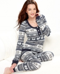 Tommy Hilfiger makes visions of sugar plums dance with this wintry-patterned thermal pajama set. Tommy Hilfiger makes visions of sugar plums dance with this wintry-patterned thermal pajama set.