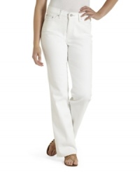 A bright white wash makes these jeans from Levi's a fresh alternative to basic blues. Pair them with a colorful, graphic shirt for on-trend style! A bright white wash makes these jeans from Levi's a fresh alternative to basic blues. Pair them with a colorful, graphic shirt for on-trend style!