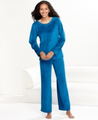 The comfort keeps coming with these ultra-plush, extra-soft pajamas by Charter Club. The comfort keeps coming with these ultra-plush, extra-soft pajamas by Charter Club.
