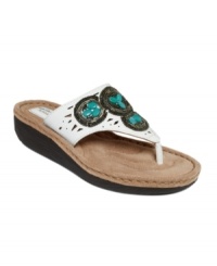 Circle the date on your calendar -- it's time to break out your shorts! The Latin Circle sandals from Clarks add stylish comfort to your seasonal wardrobe. Circle the date on your calendar -- it's time to break out your shorts! The Latin Circle sandals from Clarks add stylish comfort to your seasonal wardrobe.