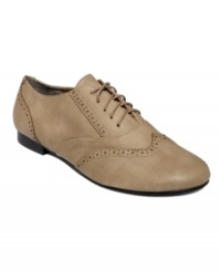 Wonderful wing tips aren't just for the boys! Slip on the Louisville lace-up Oxford shoes by Barefoot Tess with a pair of argyle socks for preppy perfection. Wonderful wing tips aren't just for the boys! Slip on the Louisville lace-up Oxford shoes by Barefoot Tess with a pair of argyle socks for preppy perfection.