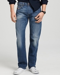 Toss on these relaxed, straight leg jeans in the morning for an all-day look you can count on, featuring whisker and fading detail for that tried-and-true classic look. Toss on these relaxed, straight leg jeans in the morning for an all-day look you can count on, featuring whisker and fading detail for that tried-and-true classic look.
