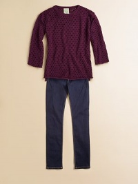 She'll be cool in this open weave knit with rolled details and slightly deconstructed hem.Rolled crewneckLong sleevesPullover styleRolled uneven hemCotton/AcrylicMachine washImported She'll be cool in this open weave knit with rolled details and slightly deconstructed hem.Rolled crewneckLong sleevesPullover styleRolled uneven hemCotton/AcrylicMachine washImported