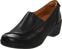 Clarks Women's Un.Robin Slip-On Loafer Clarks Women's Un.Robin Slip-On Loafer