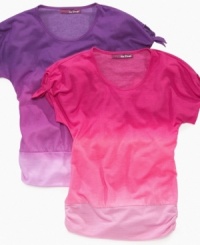 Great looking fade to light at waist top by Epic Threads. Goes great with jeans or legging. Great looking fade to light at waist top by Epic Threads. Goes great with jeans or legging.