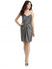 THE LOOKWide, reinforced waistbandFront pleats and center bow detailSide slit pocketsFully linedTHE FITAbout 20 longTHE MATERIAL63% wool/37% polyesterCARE & ORIGINDry cleanMade in Italy THE LOOKWide, reinforced waistbandFront pleats and center bow detailSide slit pocketsFully linedTHE FITAbout 20 longTHE MATERIAL63% wool/37% polyesterCARE & ORIGINDry cleanMade in Italy