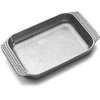 Wilton Armetale Flutes and Pearls 3-Quart Baking Dish