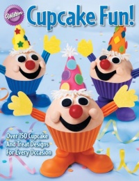 Wilton 902-795 128-Page Soft-Cover Cake-Decorating Book, Cupcake Fun Wilton 902-795 128-Page Soft-Cover Cake-Decorating Book, Cupcake Fun
