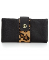 Add some animal attraction to your everyday accessorizing with this captivating clutch from Giani Bernini. Gorgeous leather is accented with soft leopard print haircalf and signature hardware, while the well-organized interior is outfitted with pockets and compartments for all your essentials. Add some animal attraction to your everyday accessorizing with this captivating clutch from Giani Bernini. Gorgeous leather is accented with soft leopard print haircalf and signature hardware, while the well-organized interior is outfitted with pockets and compartments for all your essentials.