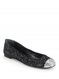 THE LOOKContrast glitter-covered cap toeAllover glitterPadded insoleTHE MATERIALGlitter-covered upperLeather lining and soleORIGINMade in Italy THE LOOKContrast glitter-covered cap toeAllover glitterPadded insoleTHE MATERIALGlitter-covered upperLeather lining and soleORIGINMade in Italy