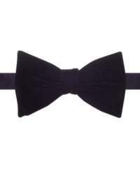 Bolster your black-tie look with a bit of texture and this velveteen bow tie from Countess Mara. Bolster your black-tie look with a bit of texture and this velveteen bow tie from Countess Mara.