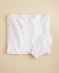 Decorated with lovely heart embroidery embroidery and scalloped trim, this hooded bath towel and washing mitt set promises a bath time you'll both love. Decorated with lovely heart embroidery embroidery and scalloped trim, this hooded bath towel and washing mitt set promises a bath time you'll both love.