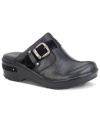 Style and comfort combine in these seasonless clogs from Born. This sleek design is crafted in leather and features a belt buckle strap detail at side.