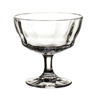 With striking curved silhouettes in clear, sparkling crystal, the Farmhouse Touch collection from Villeroy & Boch brings dramatic elegance to entertaining. With striking curved silhouettes in clear, sparkling crystal, the Farmhouse Touch collection from Villeroy & Boch brings dramatic elegance to entertaining.