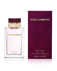Pour Femme embodies the essence of the Dolce&Gabbana woman: passionate, sensual, seductive, confident and aware of her own beauty. The fragrance epitomizes Mediterranean harmonies and contrasts. Nuances of raspberry give way to the addictive qualities of the sugary 'guimauve' and full-bodied sensuality of the vanilla base notes. Pour Femme embodies the essence of the Dolce&Gabbana woman: passionate, sensual, seductive, confident and aware of her own beauty. The fragrance epitomizes Mediterranean harmonies and contrasts. Nuances of raspberry give way to the addictive qualities of the sugary 'guimauve' and full-bodied sensuality of the vanilla base notes.