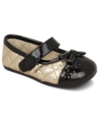 Let her sweet style shine in these Pixie flats from Nina, with metallic accents that complement her cute look. Let her sweet style shine in these Pixie flats from Nina, with metallic accents that complement her cute look.