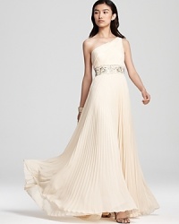 Pretty pleats lend a graceful look to a one shoulder silhouette from SW Studio by Sue Wong. Pretty pleats lend a graceful look to a one shoulder silhouette from SW Studio by Sue Wong.