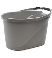 OXO Good Grips Angled Measuring Bucket