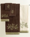 Leafy ferns embroidered in forest hues restore the natural order of peace and relaxation in your bath. Edged with matching fringe, this fingertip towel has an organic style and contemporary simplicity.