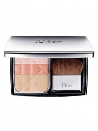 Nude natural glow sculpting powder makeup provides a flawless nude complexion with the convenience and elegance of a compact. The harmony of three shades may be used separately to refine, sculpt and highlight your features, or swirled together to create an all-over luminous glow. Nude natural glow sculpting powder makeup provides a flawless nude complexion with the convenience and elegance of a compact. The harmony of three shades may be used separately to refine, sculpt and highlight your features, or swirled together to create an all-over luminous glow.