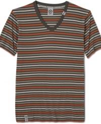 Get on the straight and narrow with the casual sporty stripes of this t-shirt from LRG.