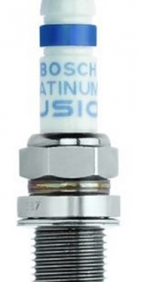 Bosch (4504) HGR9DQI Platinum IR Fusion Spark Plug, Pack of 1 Bosch (4504) HGR9DQI Platinum IR Fusion Spark Plug, Pack of 1