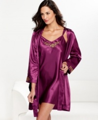Morgan Taylor dresses up this smooth chemise with dramatic embroidery. Morgan Taylor dresses up this smooth chemise with dramatic embroidery.