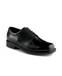 Versatile enough to complement a dressed-up or casual look, this pair of plain toe oxford men's dress shoes provides a great balance of comfort and refined style. Versatile enough to complement a dressed-up or casual look, this pair of plain toe oxford men's dress shoes provides a great balance of comfort and refined style.