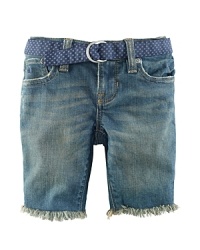 Stylish Bermuda short in durable, washed denim, designed with distressed detailing and a frayed hem. Stylish Bermuda short in durable, washed denim, designed with distressed detailing and a frayed hem.