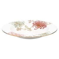Painted Camellia brings vintage florals to life with just the right amount of color to make the dinner table unique. Draped against a gold-rimmed white canvas, delicate painted florals create a beautiful melodic feel. The salad plate, defined by a rich black background, is artfully juxtaposed to its white-bodied counterpart for a dramatic contrast. Painted Camellia brings vintage florals to life with just the right amount of color to make the dinner table unique. Draped against a gold-rimmed white canvas, delicate painted florals create a beautiful melodic feel. The salad plate, defined by a rich black background, is artfully juxtaposed to its white-bodied counterpart for a dramatic contrast.