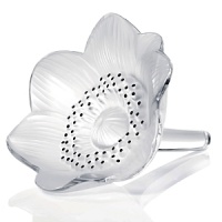 Crystal Flower paperweight with black accents.H 4.33 Crystal Flower paperweight with black accents.H 4.33