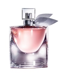 La vie est belle, a French expression meaning life is beautiful; the manifesto of a new era. Universal yet personal, Lancôme's femininity is a choice embraced by women, not an imposed standard. The choice to live one's life and fill it with beauty-your own way. Lancôme has long fostered this conviction and shares it today with all women in the form of an exceptional creation. The fragrance of joyful femininity and happiness. The fragrance that makes life more beautiful. La vie est belle introduces a new olfactory story, the first ever iris gourmand. The juice is made with the most precious natural ingredients, a modern interpretation of an oriental fragrance with a twist of gourmand. It entwines the elegance of iris with the strength of Patchouli and the sweetness of a gourmand blend for an incredible scent with depth and complexity.Top Note: The elegance of Iris becomes the backbone of the fragrance. It blossoms from the first to the last note like never before. Middle Note: The strength of Patchouli gives strength and depth. Base Note: A sweet gourmand adds a burst of unexpected radiance.A true testament to Lancôme's heritage, the bottle is inspired by a masterpiece from the Lancôme archives. A modern take on The Crystal Smile created in 1949 by artistic director George Delhomme. This bottle captures Lancôme founder Armand Petitjean's vision of femininity, represented here in the shape of a smile. La vie est belle, a French expression meaning life is beautiful; the manifesto of a new era. Universal yet personal, Lancôme's femininity is a choice embraced by women, not an imposed standard. The choice to live one's life and fill it with beauty-your own way. Lancôme has long fostered this conviction and shares it today with all women in the form of an exceptional creation. The fragrance of joyful femininity and happiness. The fragrance that makes life more beautiful. La vie est belle introduces a new olfactory story, the first ever iris gourmand. The juice is made with the most precious natural ingredients, a modern interpretation of an oriental fragrance with a twist of gourmand. It entwines the elegance of iris with the strength of Patchouli and the sweetness of a gourmand blend for an incredible scent with depth and complexity.Top Note: The elegance of Iris becomes the backbone of the fragrance. It blossoms from the first to the last note like never before. Middle Note: The strength of Patchouli gives strength and depth. Base Note: A sweet gourmand adds a burst of unexpected radiance.A true testament to Lancôme's heritage, the bottle is inspired by a masterpiece from the Lancôme archives. A modern take on The Crystal Smile created in 1949 by artistic director George Delhomme. This bottle captures Lancôme founder Armand Petitjean's vision of femininity, represented here in the shape of a smile.