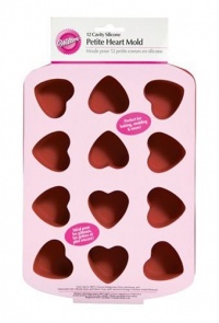 Wilton Petite Silicone 12 Cavity Heart Pan Wilton Petite Silicone 12 Cavity Heart Pan