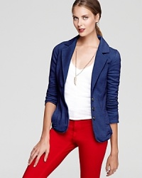 A classic look to mix and match with all corners of your wardrobe, our lightweight three-button Hurley blazer is versatile enough for cross-season wear and easy to dress up or down for any occasion. A classic look to mix and match with all corners of your wardrobe, our lightweight three-button Hurley blazer is versatile enough for cross-season wear and easy to dress up or down for any occasion.