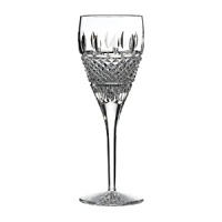 The Irish Lace white wine glass combines two great traditions in Irish handcraft - artisanal crystal and fine crochet work. The result is a stylish pattern of diamond and wedge cuts reminiscent of elegant Irish Lace - a stunning new interpretation of the country's classic heritage.