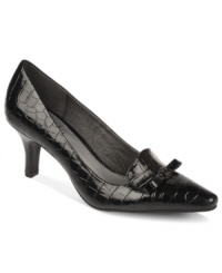 The perfect pairing for your favorite power suit. The sleek lines, pointy toe and bow detailing on Life Strides' Kashmir pumps make them a go-to piece for your career wardrobe. The perfect pairing for your favorite power suit. The sleek lines, pointy toe and bow detailing on Life Strides' Kashmir pumps make them a go-to piece for your career wardrobe.
