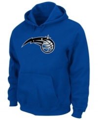 Keep warm in this solid hoodie featuring the Orlando Magic by Majestic. Keep warm in this solid hoodie featuring the Orlando Magic by Majestic.
