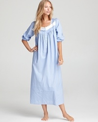 Rendered in beautiful periwinkle, this long-sleeve nightgown from Eileen West adds a stunning solid to your sleep collection. Rendered in beautiful periwinkle, this long-sleeve nightgown from Eileen West adds a stunning solid to your sleep collection.