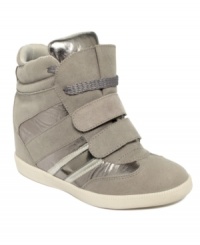 Feel secure in these playful high-top sneakers from R2. The Avedon wedges feature velcro and laces for style and stability. Feel secure in these playful high-top sneakers from R2. The Avedon wedges feature velcro and laces for style and stability.