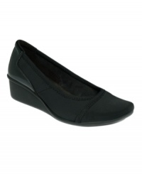 Sporty style and superb comfort sum up Karen Scott's Nelly flats. Made in stretchy Lycra fabric with a flexible sole, they feature an easy-to-wear round-toe silhouette. A perfect choice for a laid-back look on weekends. Sporty style and superb comfort sum up Karen Scott's Nelly flats. Made in stretchy Lycra fabric with a flexible sole, they feature an easy-to-wear round-toe silhouette. A perfect choice for a laid-back look on weekends.