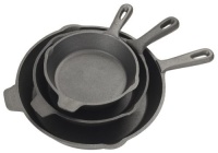 Bayou Classic 7403, 3-Piece Cast Iron Skillet Set, 6, 8, 10 Bayou Classic 7403, 3-Piece Cast Iron Skillet Set, 6, 8, 10
