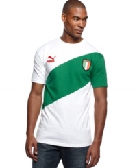 Show off. Take your support to the next level with this country badge t-shirt from Puma. Show off. Take your support to the next level with this country badge t-shirt from Puma.