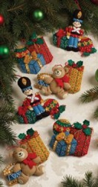 Bucilla 86313 Under The Tree Felt Applique Ornament Kit, 4-1/2-Inch by 4-1/2-Inch, Set of 6 Bucilla 86313 Under The Tree Felt Applique Ornament Kit, 4-1/2-Inch by 4-1/2-Inch, Set of 6