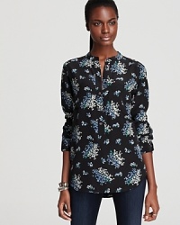 Invest in luxury with this silk Equipment blouse, cut with a feminine round collar and partial front placket. Featuring a fresh floral print for fall's chicest trend, this look brings light to your every look. Invest in luxury with this silk Equipment blouse, cut with a feminine round collar and partial front placket. Featuring a fresh floral print for fall's chicest trend, this look brings light to your every look.