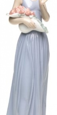 Nao My Little Bouquet Porcelain Figurine Nao My Little Bouquet Porcelain Figurine