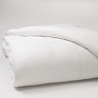 Hudson Park's Italian Percale Collection is a simple and elegant cotton percale with double rows of satin stitching. Hudson Park's Italian Percale Collection is a simple and elegant cotton percale with double rows of satin stitching.