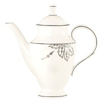 For the city chic and avant-garde, Floral Waltz offers a touch of nature in a modern setting. A beautiful pointillism design forms lush blooms and leaves across each piece to create an unexpected finish. The chic design is trimmed in platinum and features a touch of shimmer for a sophisticated look, appropriate for even the most formal of events. For the city chic and avant-garde, Floral Waltz offers a touch of nature in a modern setting. A beautiful pointillism design forms lush blooms and leaves across each piece to create an unexpected finish. The chic design is trimmed in platinum and features a touch of shimmer for a sophisticated look, appropriate for even the most formal of events.