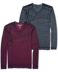 This v-neck shirt from Guess is a modern upgrade on your regular t-shirt style. This v-neck shirt from Guess is a modern upgrade on your regular t-shirt style.