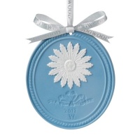 Wedgwood 2012 Holiday Annual Ornament Wedgwood 2012 Holiday Annual Ornament